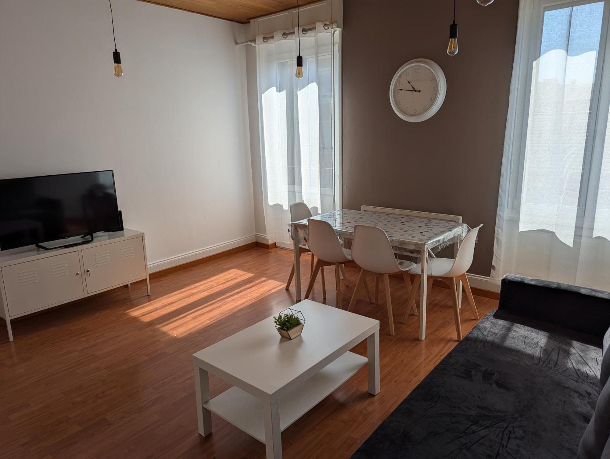 Le Mirage - Appartement 2 Chambres, Salon, Cuisine Equipee, Parking Et Wifi Gratuit ミュルーズ エクステリア 写真